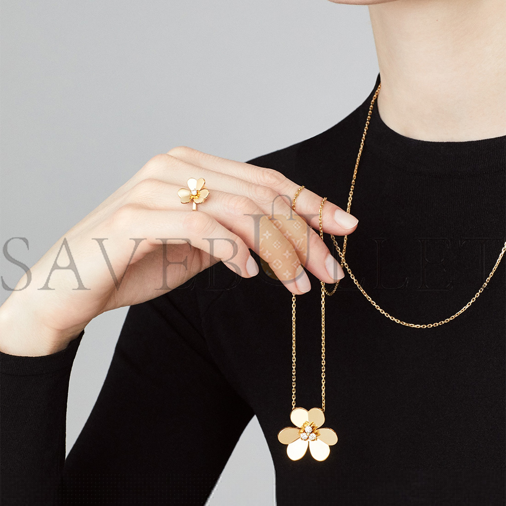 v*n cl*f arpels frivole clip pendant, very large model - yellow gold, Di*m*nd  vcarp2dw00